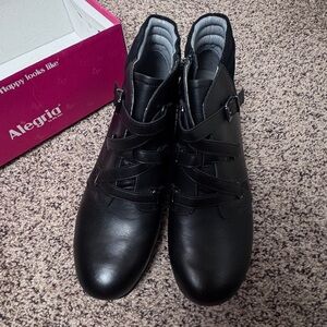 Black Algeria bootie, excellent condition size EU 41 (US 9.5-10)